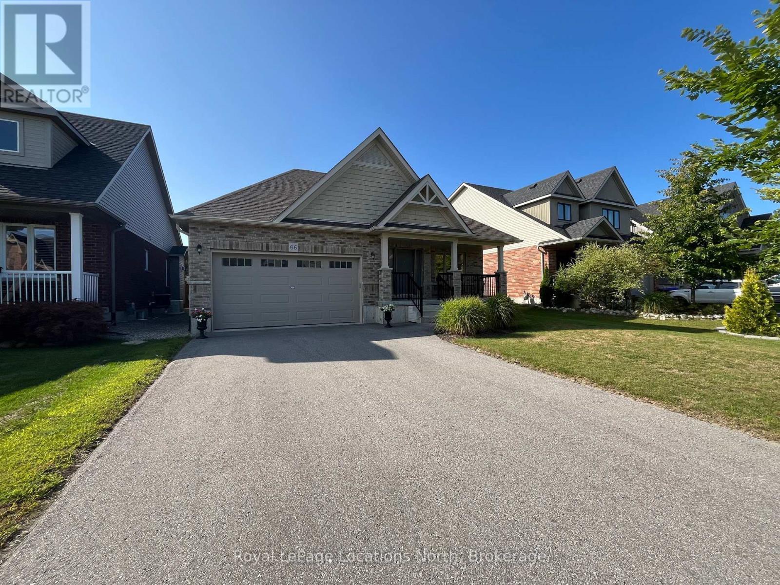 66 Hughes Street, Collingwood, ON - Outdoor With Deck Patio Veranda With Facade