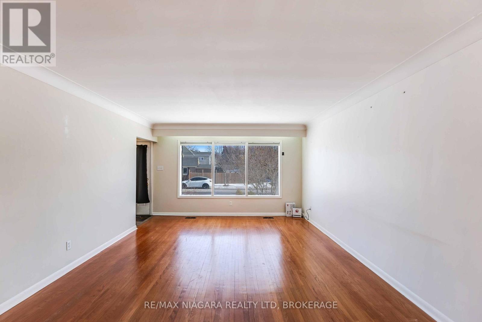 Main Level - 144 Elm Street, Port Colborne (Sugarloaf), ON - Indoor