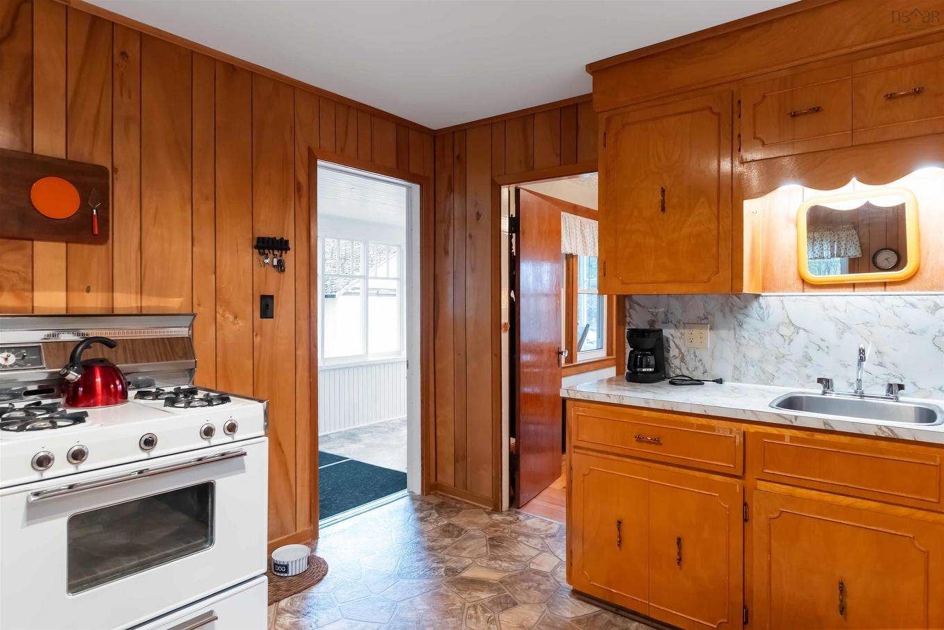 24 Church Street, Kingsport, NS