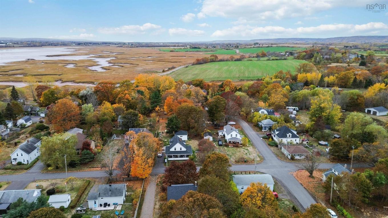 24 Church Street, Kingsport, NS