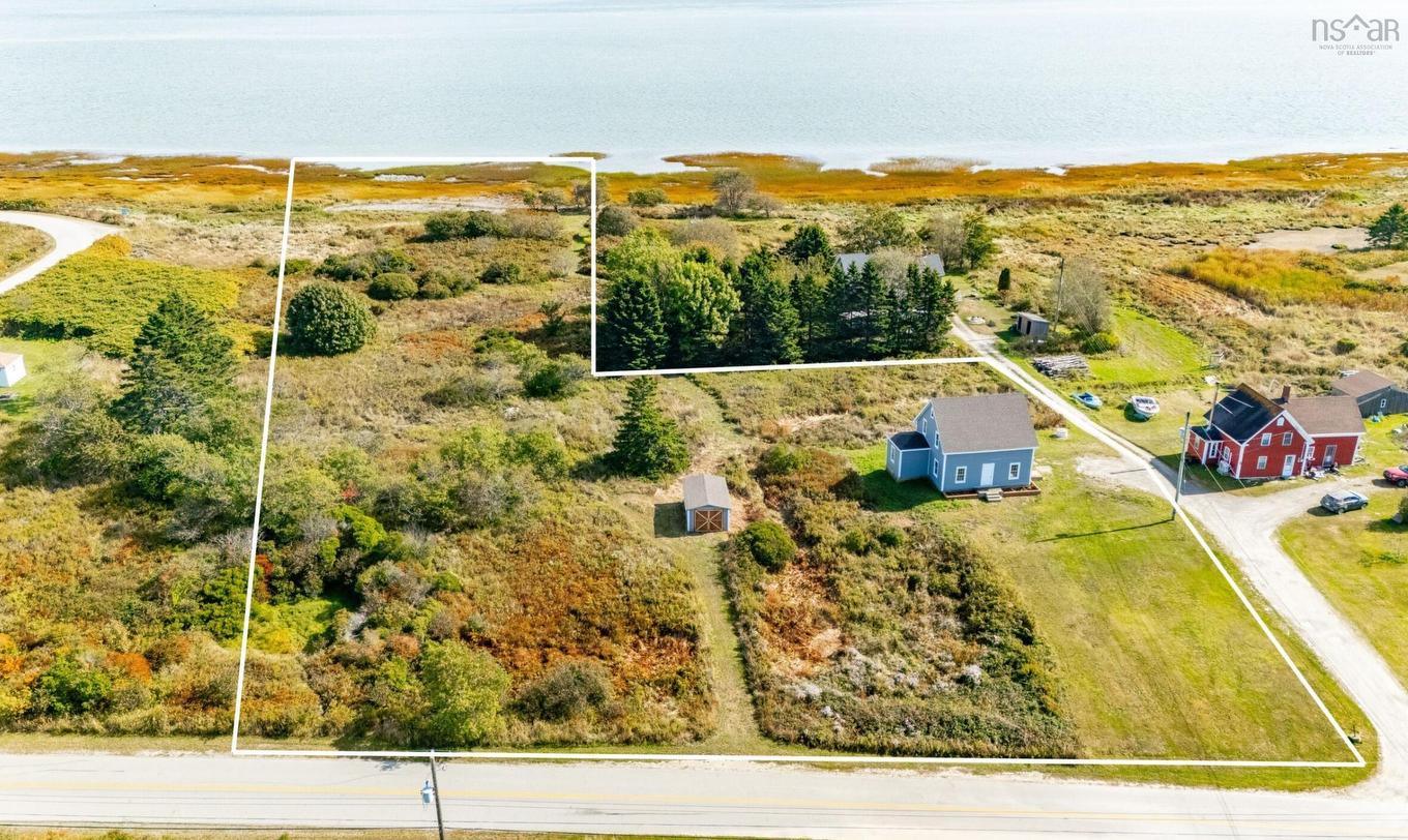 21 Surette Cross Road, Wedgeport, NS