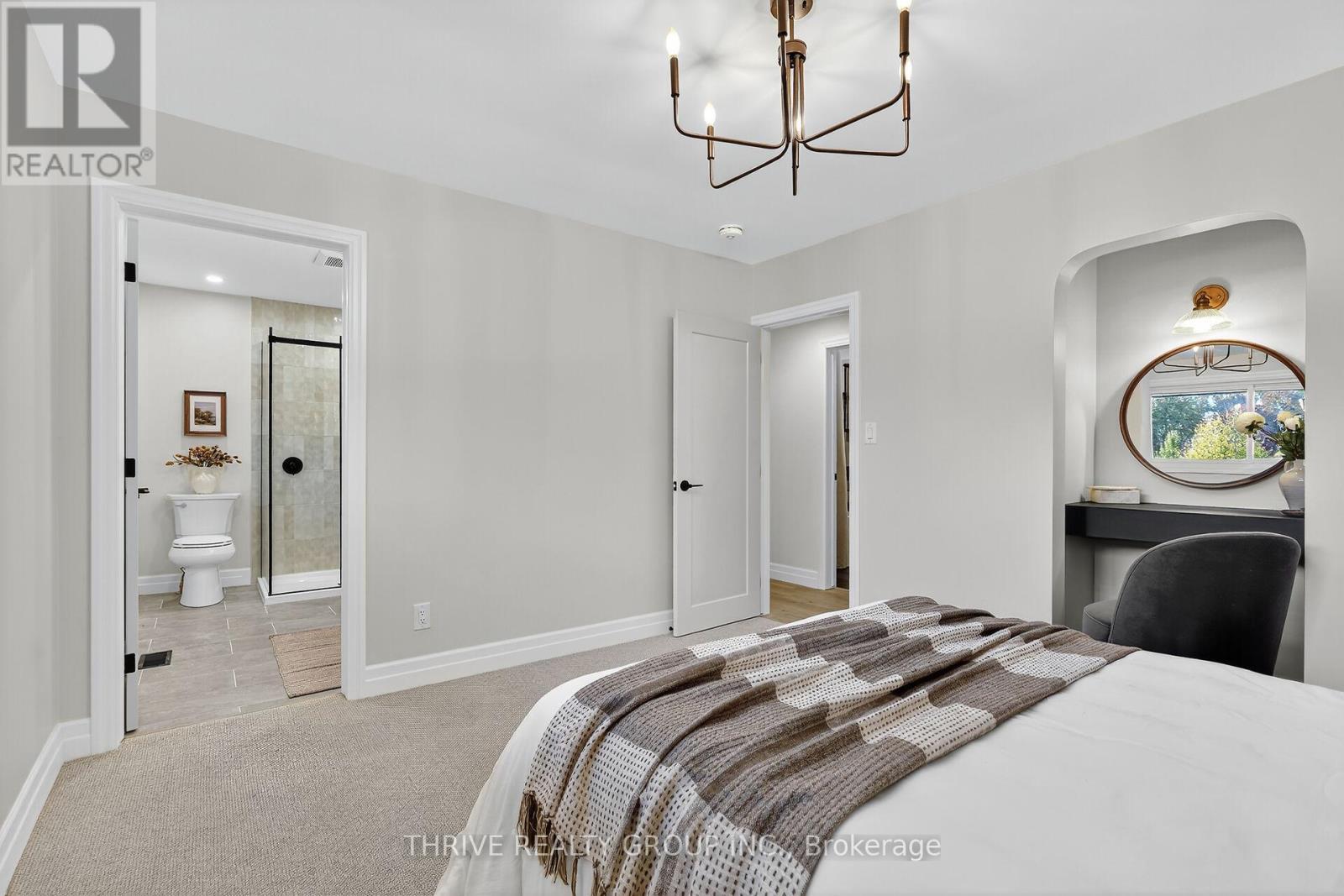 22639 Troops Road, Strathroy-Caradoc (Mount Brydges), ON - Indoor Photo Showing Bedroom