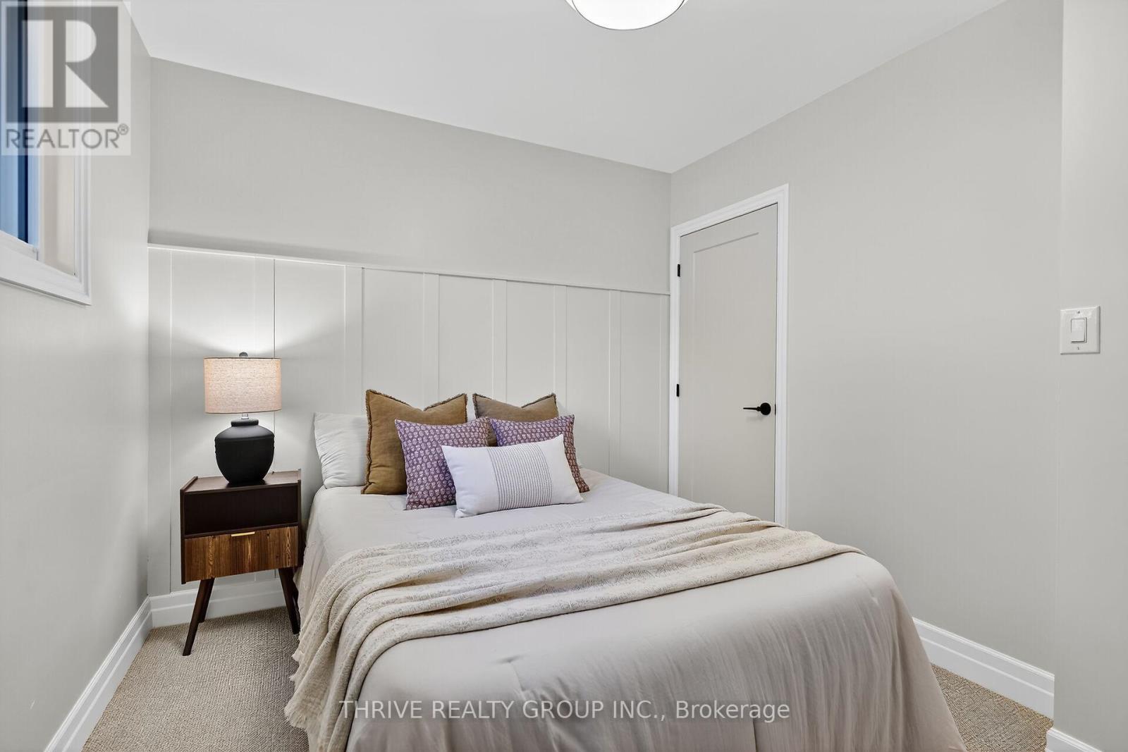 22639 Troops Road, Strathroy-Caradoc (Mount Brydges), ON - Indoor Photo Showing Bedroom