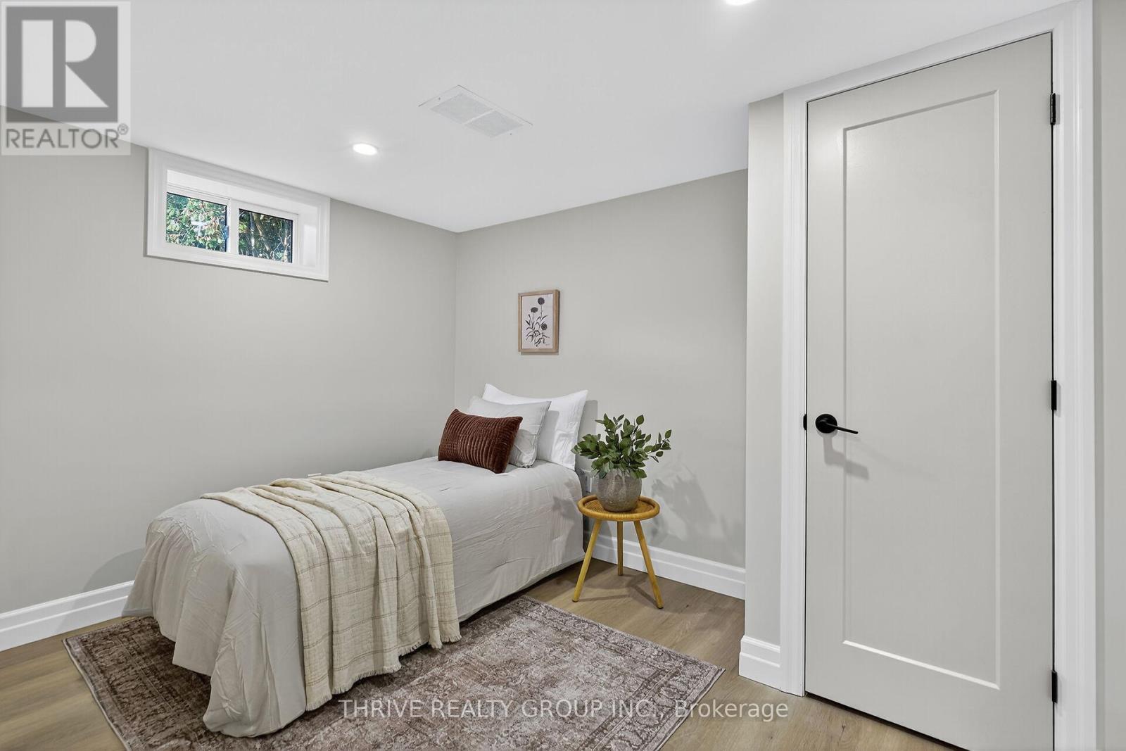 22639 Troops Road, Strathroy-Caradoc (Mount Brydges), ON - Indoor Photo Showing Bedroom