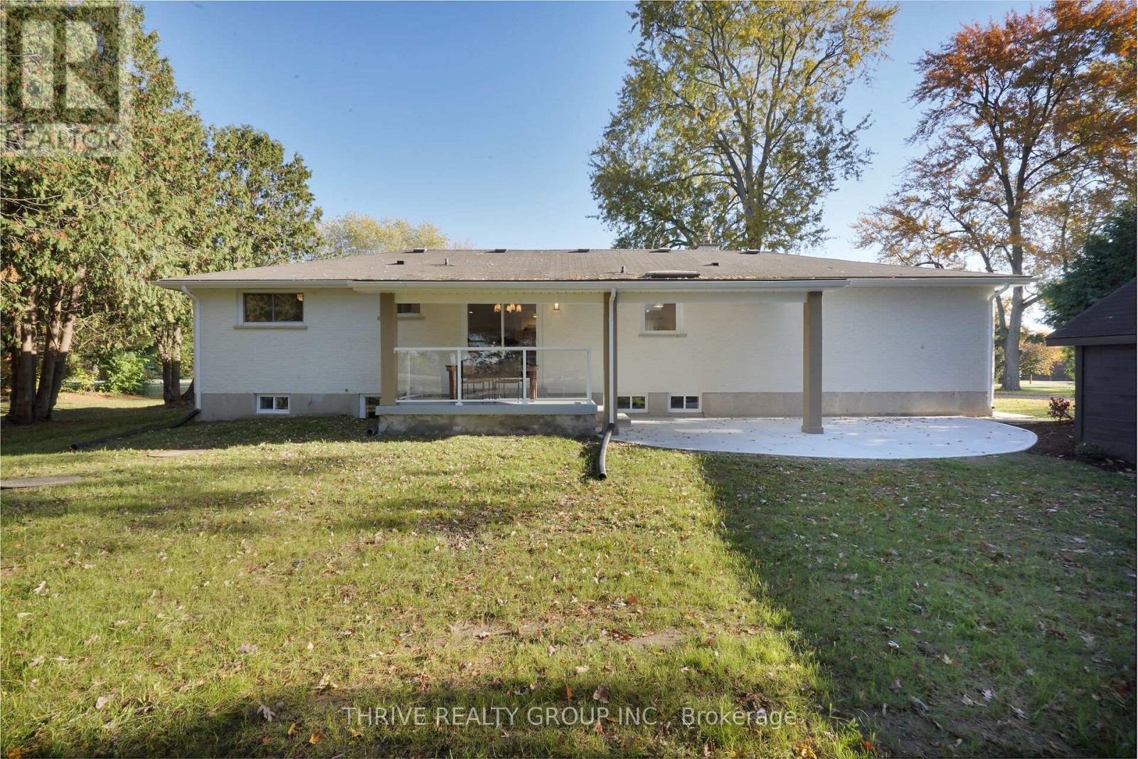 22639 Troops Road, Strathroy-Caradoc (Mount Brydges), ON - Outdoor With Deck Patio Veranda