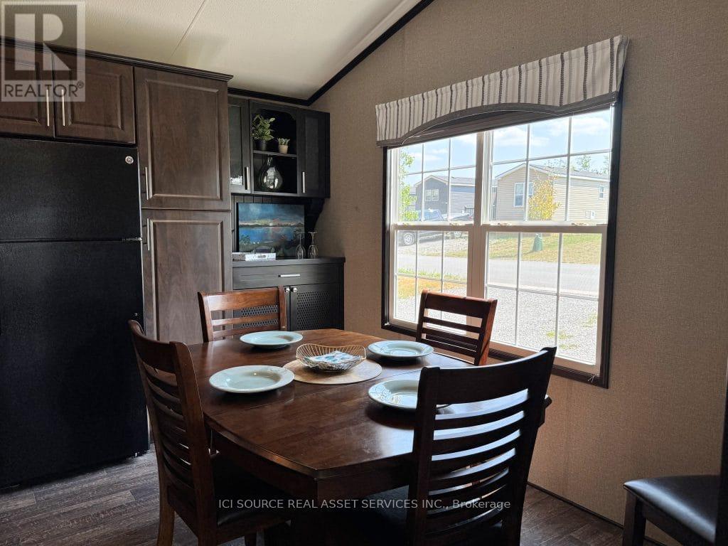 Sal024 - 1235 Villiers Line, Otonabee-South Monaghan, ON - Indoor Photo Showing Dining Room