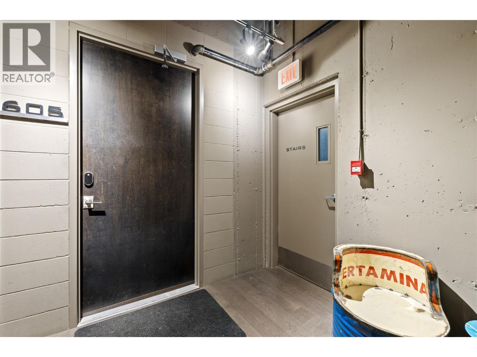 1630 Pandosy Street Unit# 605, Kelowna, BC - Indoor Photo Showing Other Room