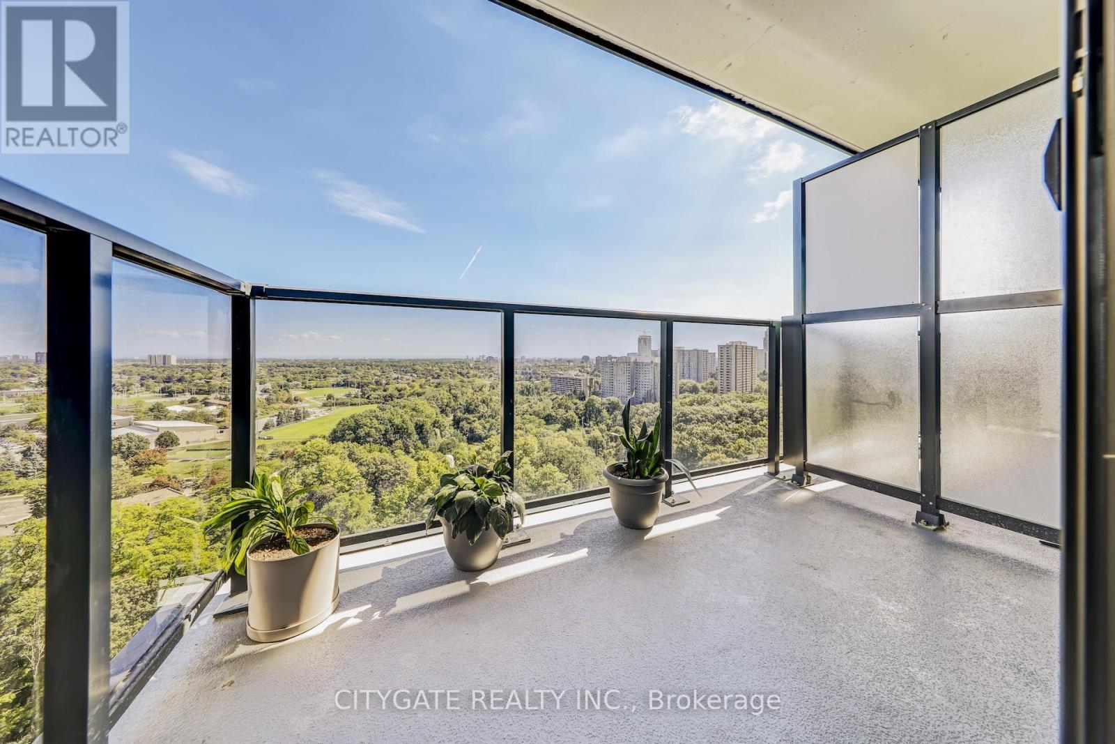 1610 - 202 Burnhamthorpe Road E, Mississauga, ON - Outdoor With Balcony With View With Exterior