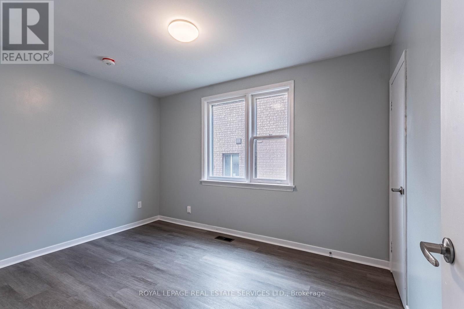 Main - 144 Lake Crescent, Toronto, ON - Indoor Photo Showing Other Room