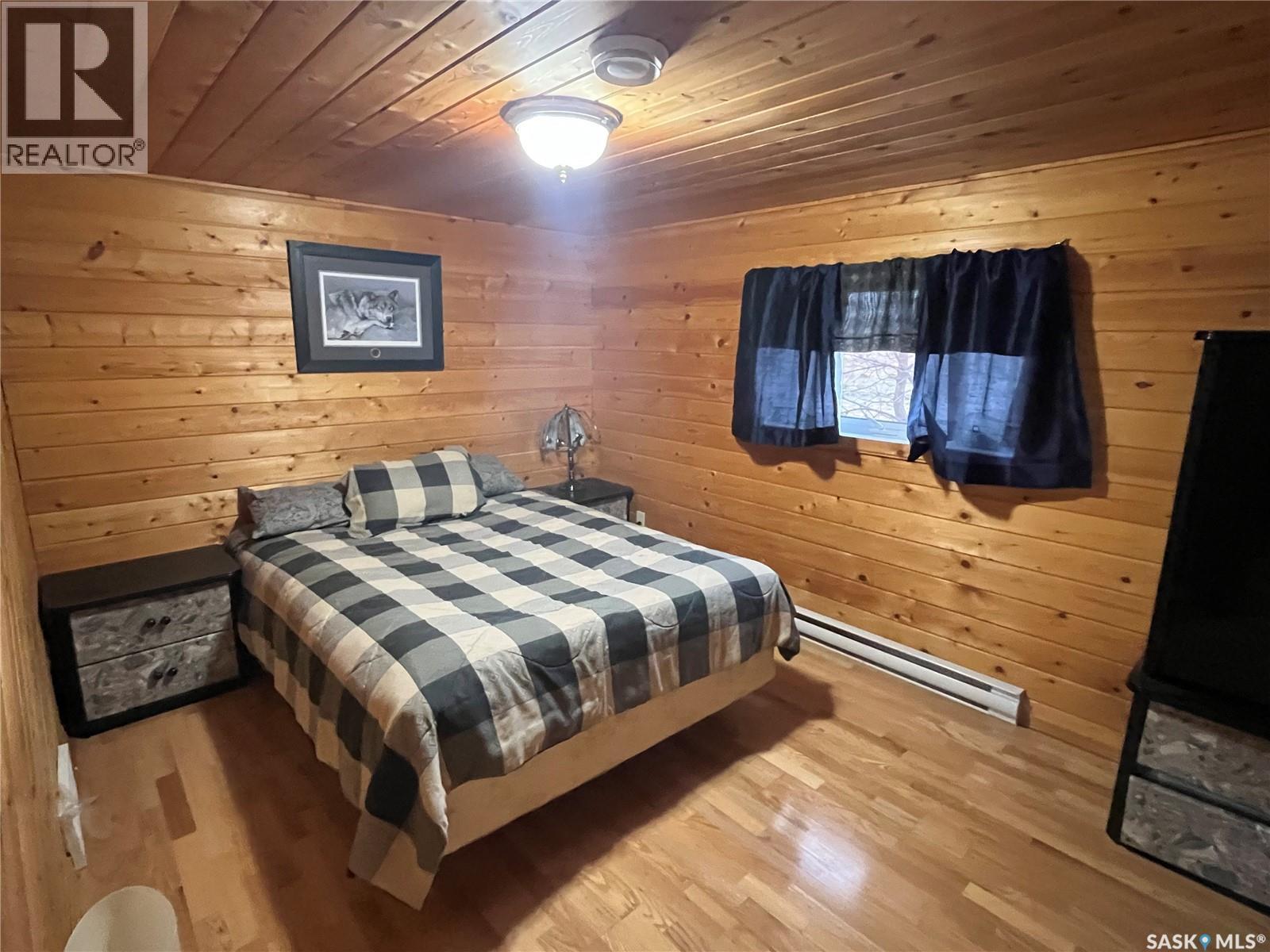 30 Lakeshore Drive, Fishing Lake, SK - Indoor Photo Showing Bedroom
