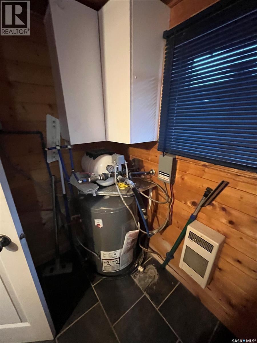 30 Lakeshore Drive, Fishing Lake, SK - Indoor