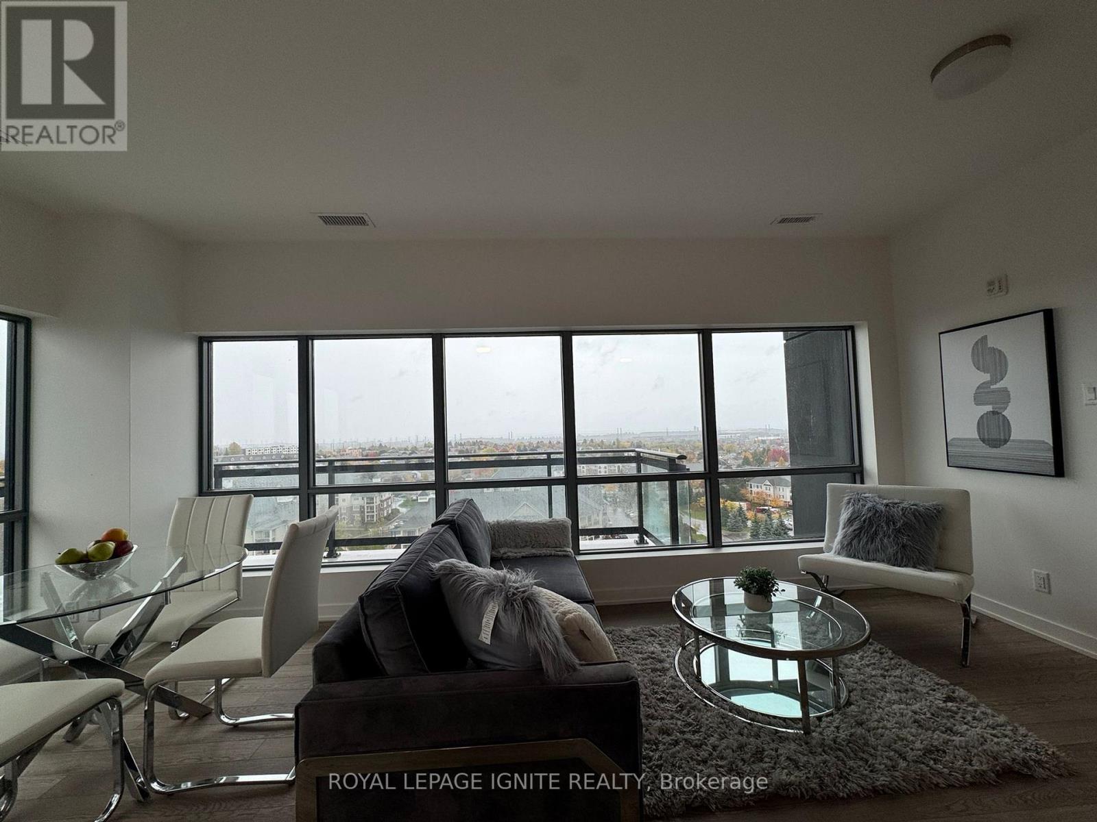 1103 - 55 Clarington Boulevard, Clarington, ON - Indoor Photo Showing Living Room