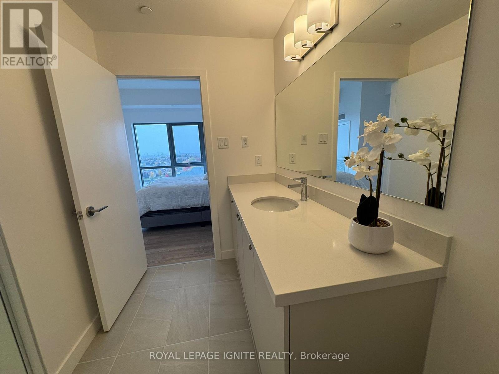 1103 - 55 Clarington Boulevard, Clarington, ON - Indoor Photo Showing Bathroom