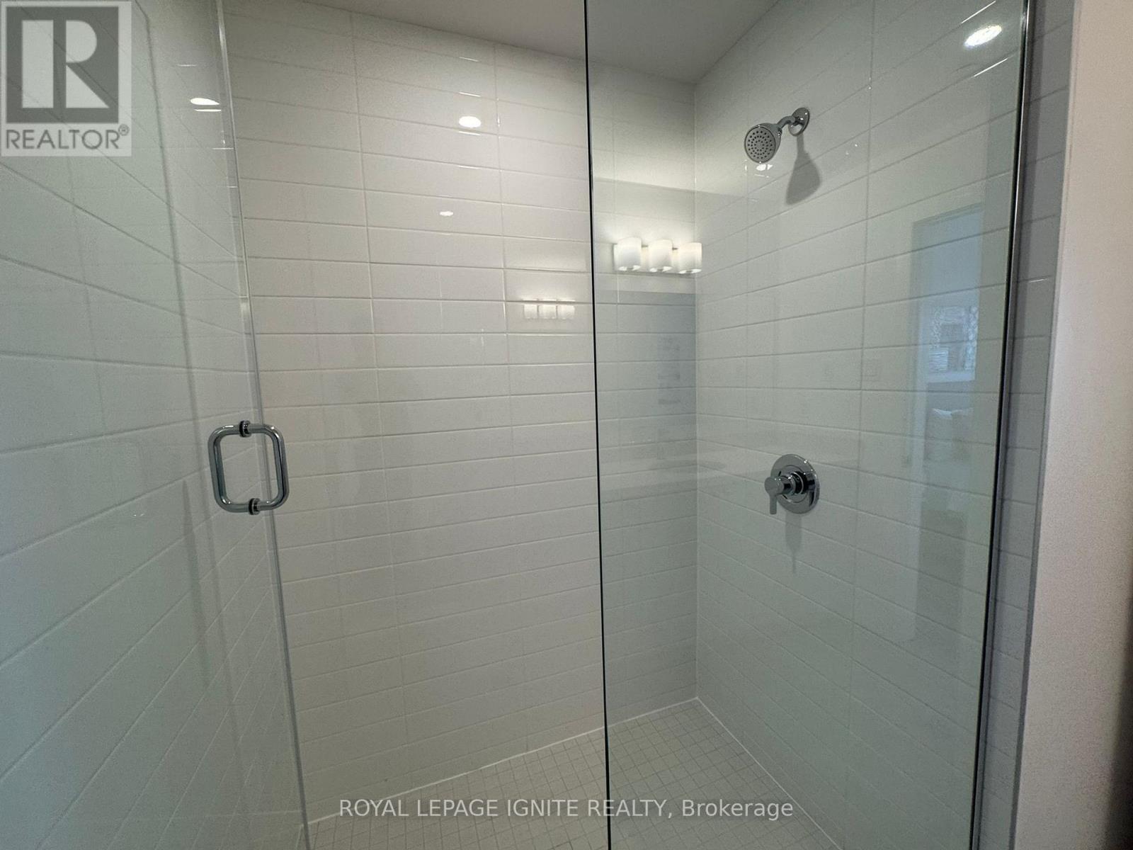 1103 - 55 Clarington Boulevard, Clarington, ON - Indoor Photo Showing Bathroom