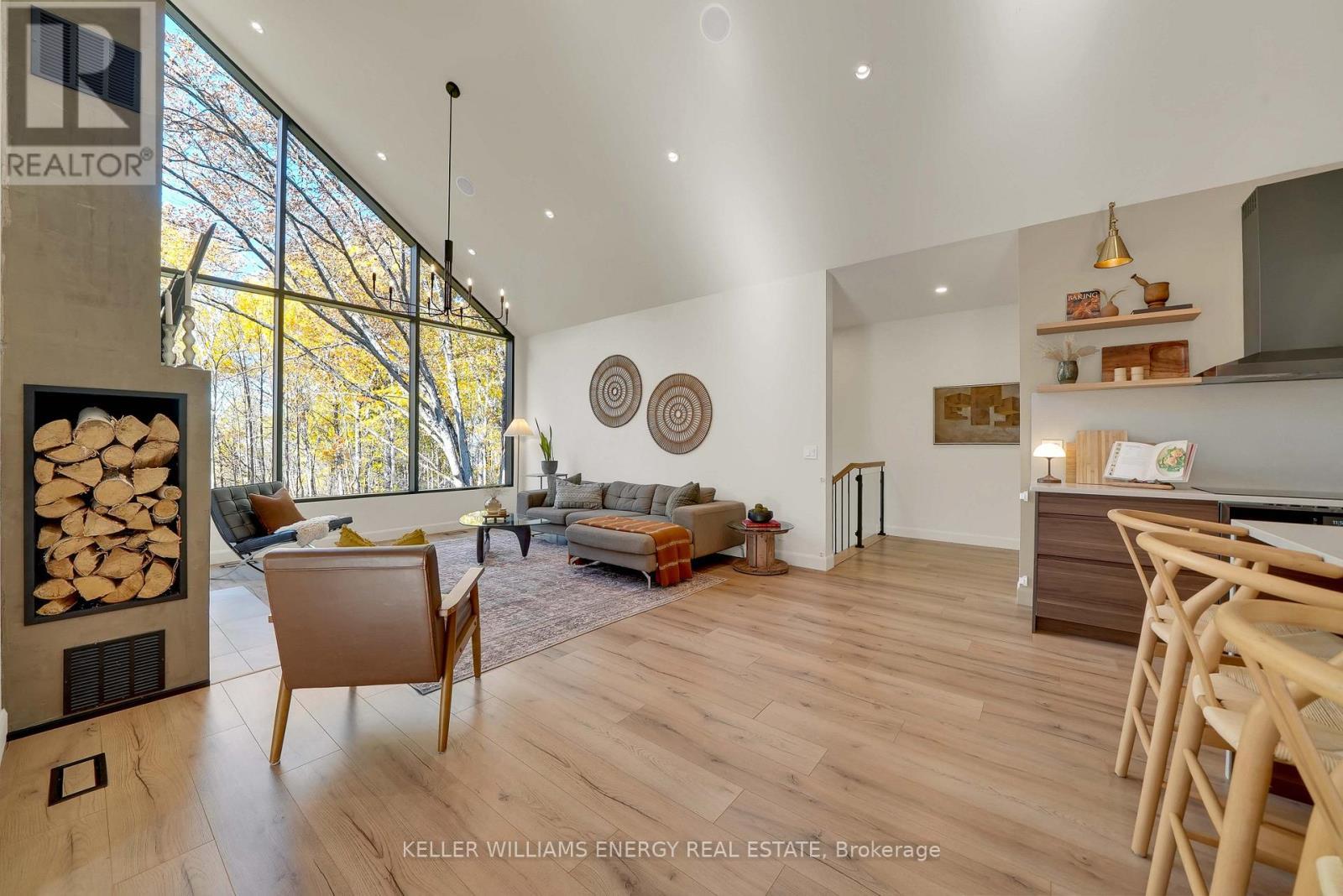 17 New Pierce Drive, Stirling-Rawdon (Rawdon Ward), ON - Indoor Photo Showing Other Room