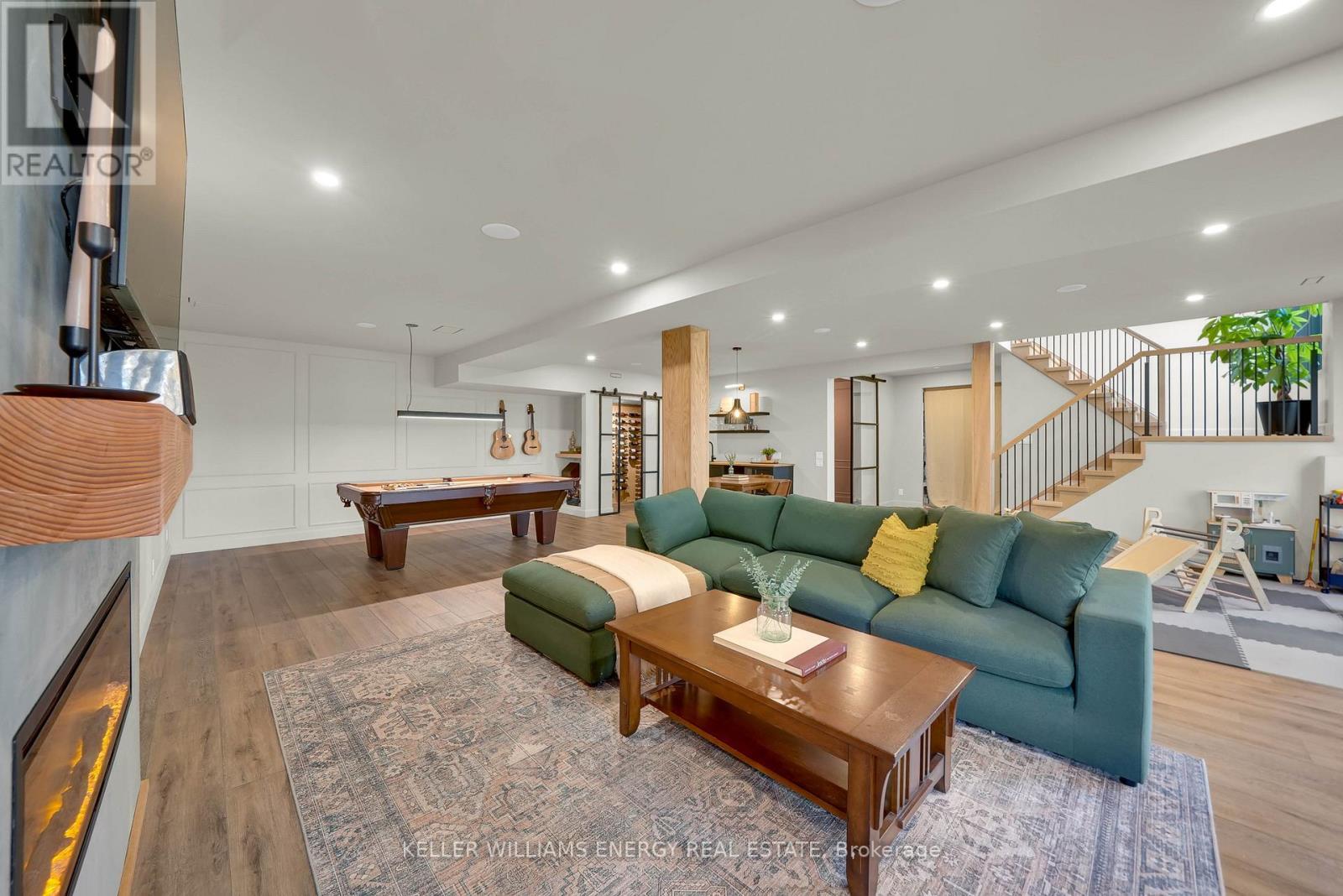 17 New Pierce Drive, Stirling-Rawdon (Rawdon Ward), ON - Indoor Photo Showing Living Room
