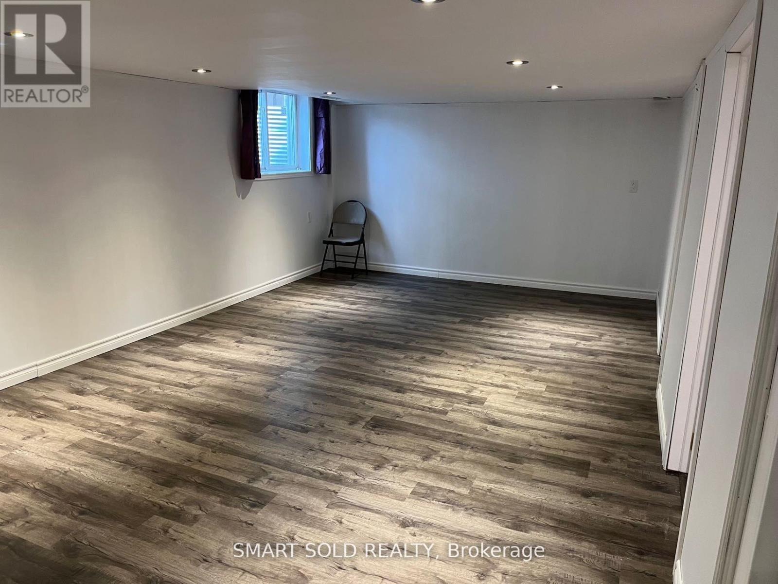 Basement - 1116 Pomona Court, Mississauga, ON - Indoor Photo Showing Other Room