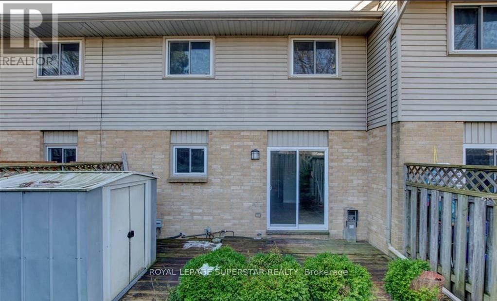 14 - 55 Ashley Crescent, London South, ON - Outdoor With Exterior