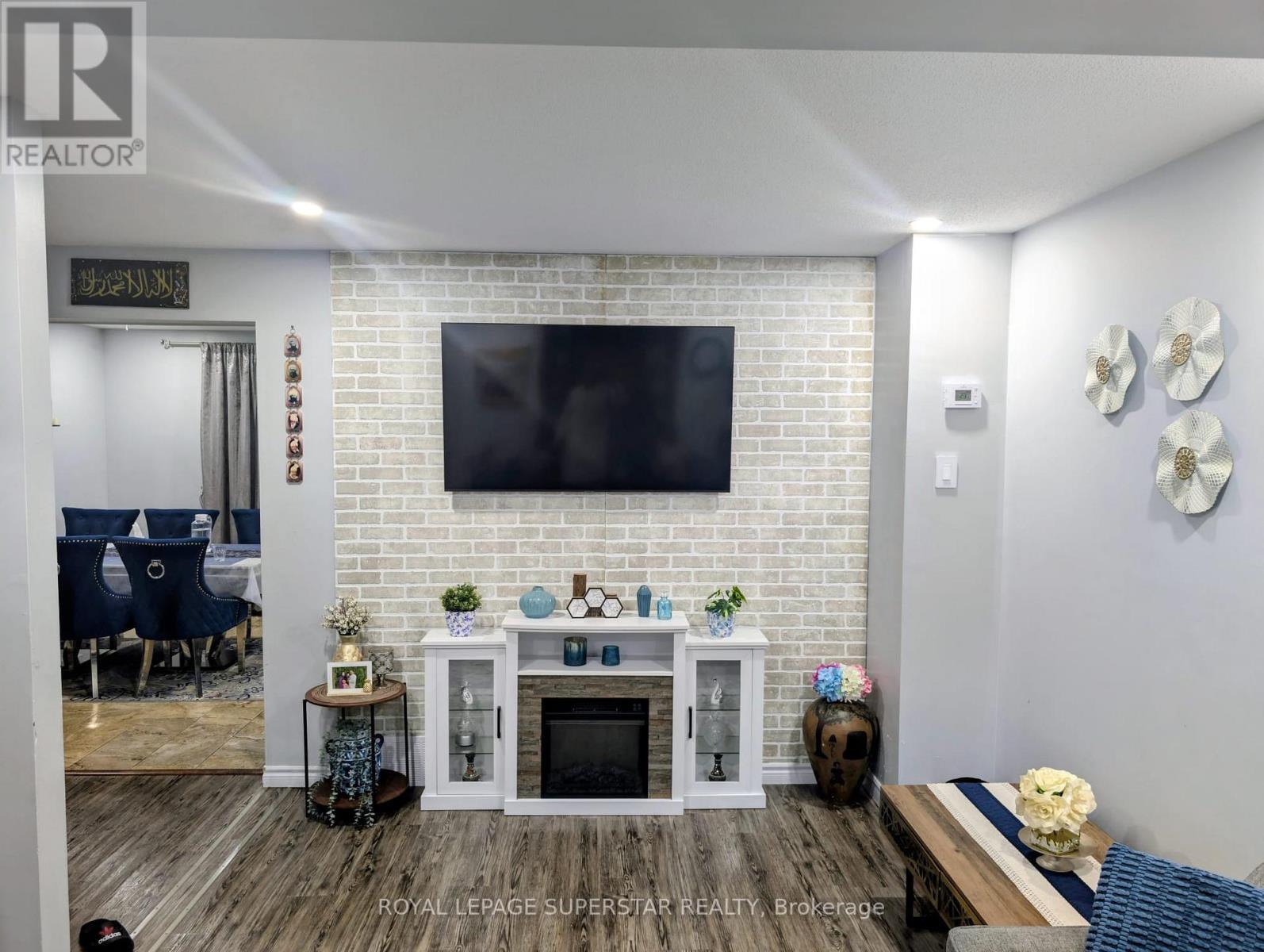 14 - 55 Ashley Crescent, London South, ON - Indoor