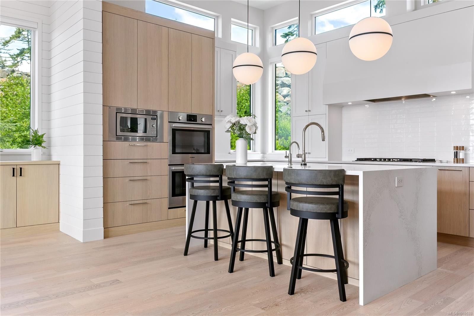 7510 Ocean Park Pl, Sooke, BC