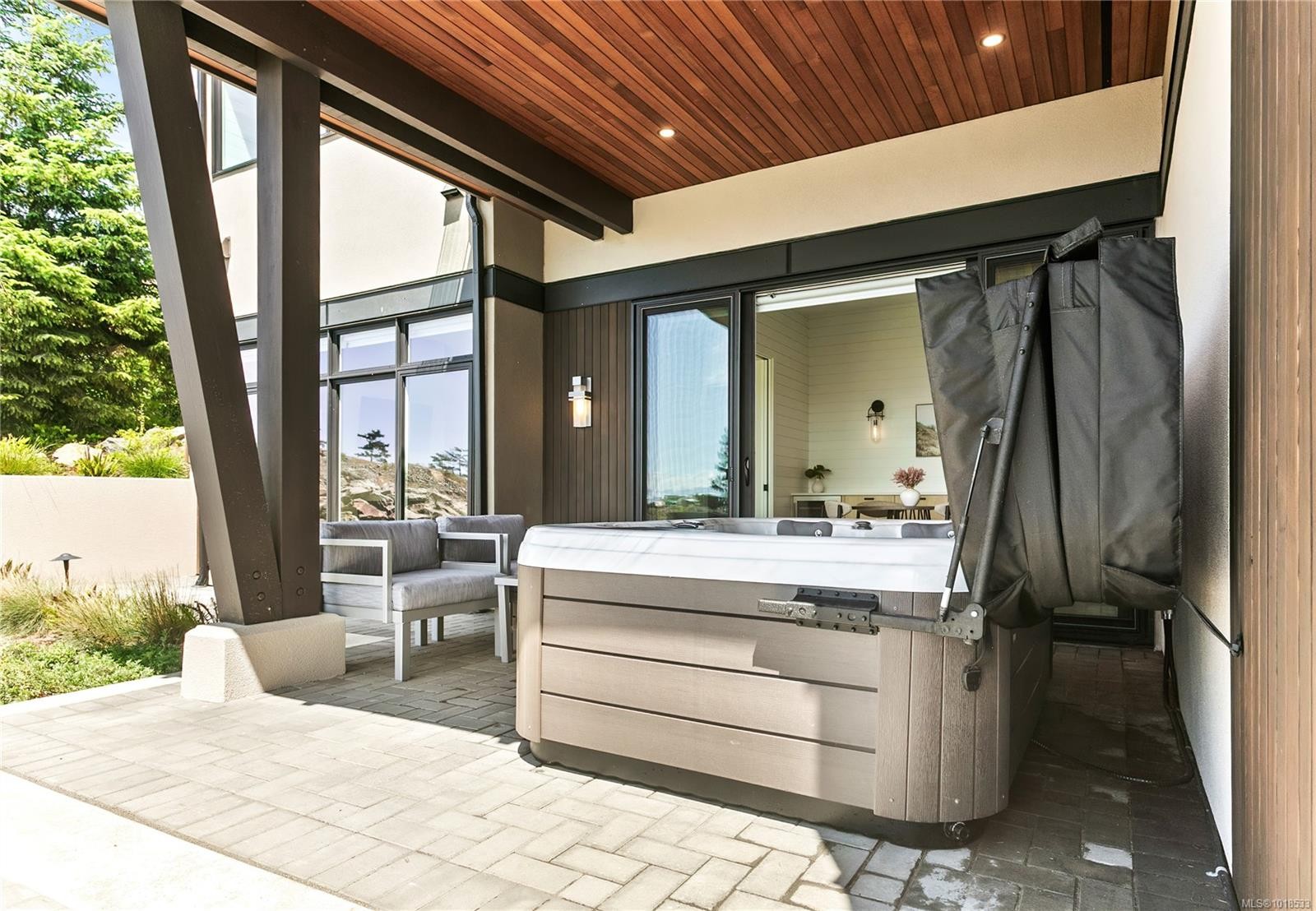 7510 Ocean Park Pl, Sooke, BC