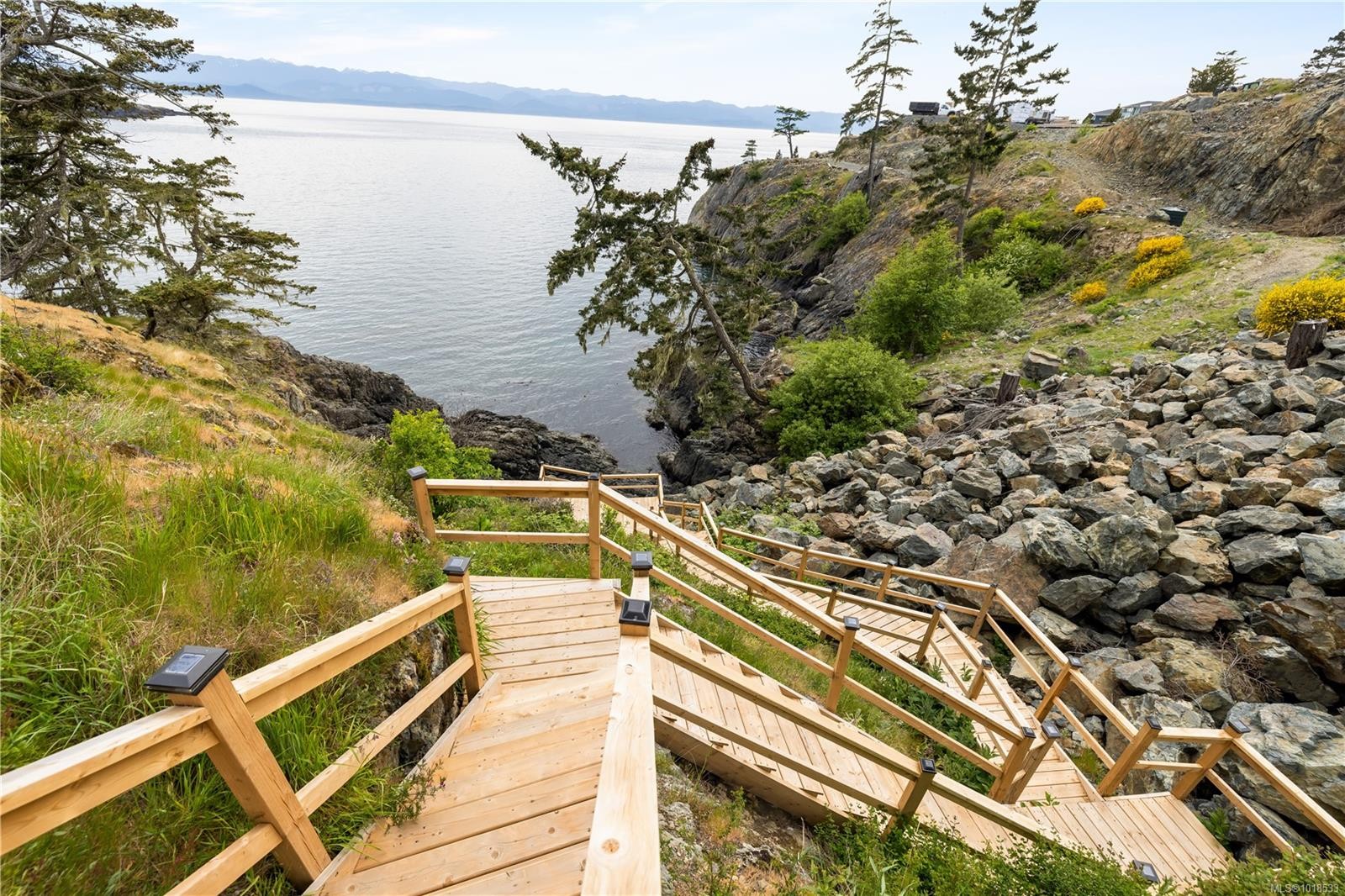 7510 Ocean Park Pl, Sooke, BC