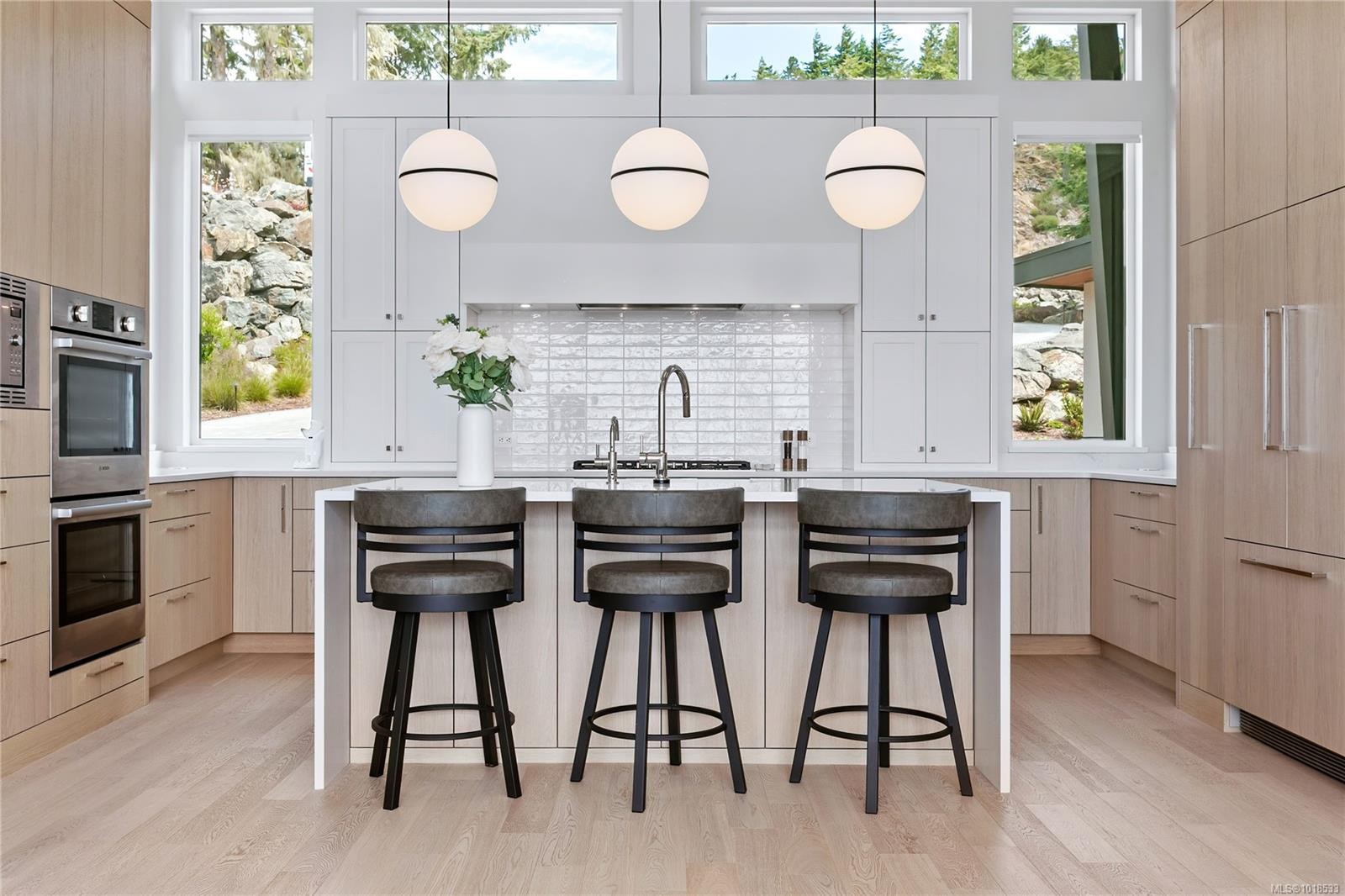 7510 Ocean Park Pl, Sooke, BC