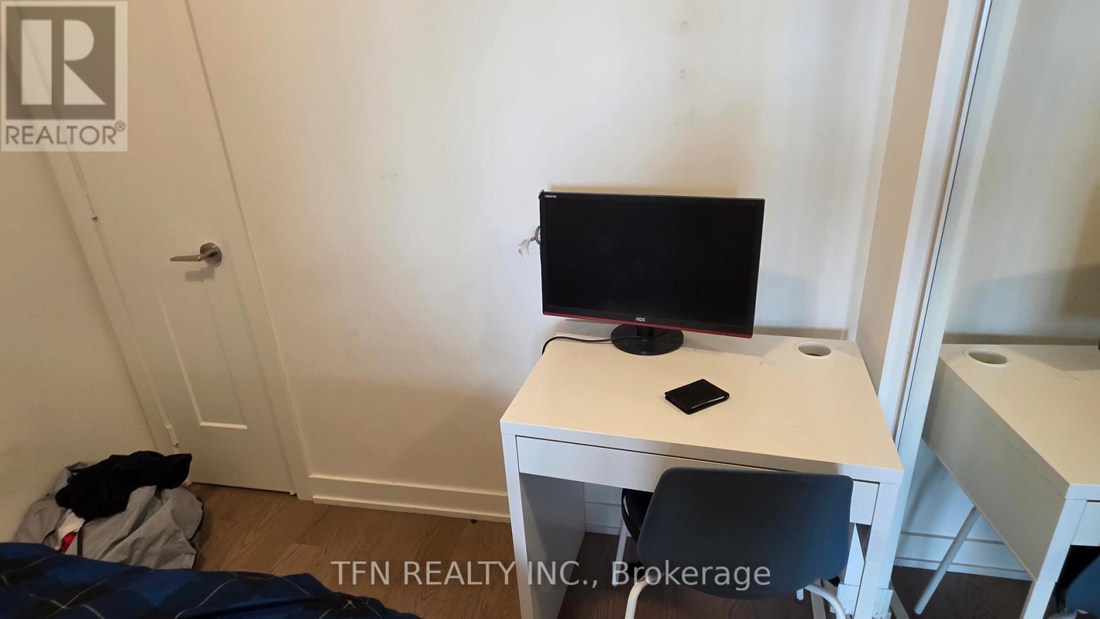 2312 - 330 Richmond Street W, Toronto, ON - Indoor Photo Showing Other Room