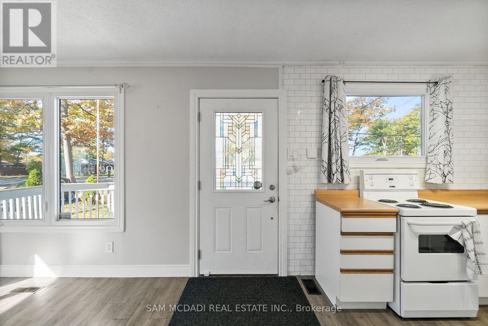 1805 River Road W, Wasaga Beach, ON - Indoor Photo Showing Other Room