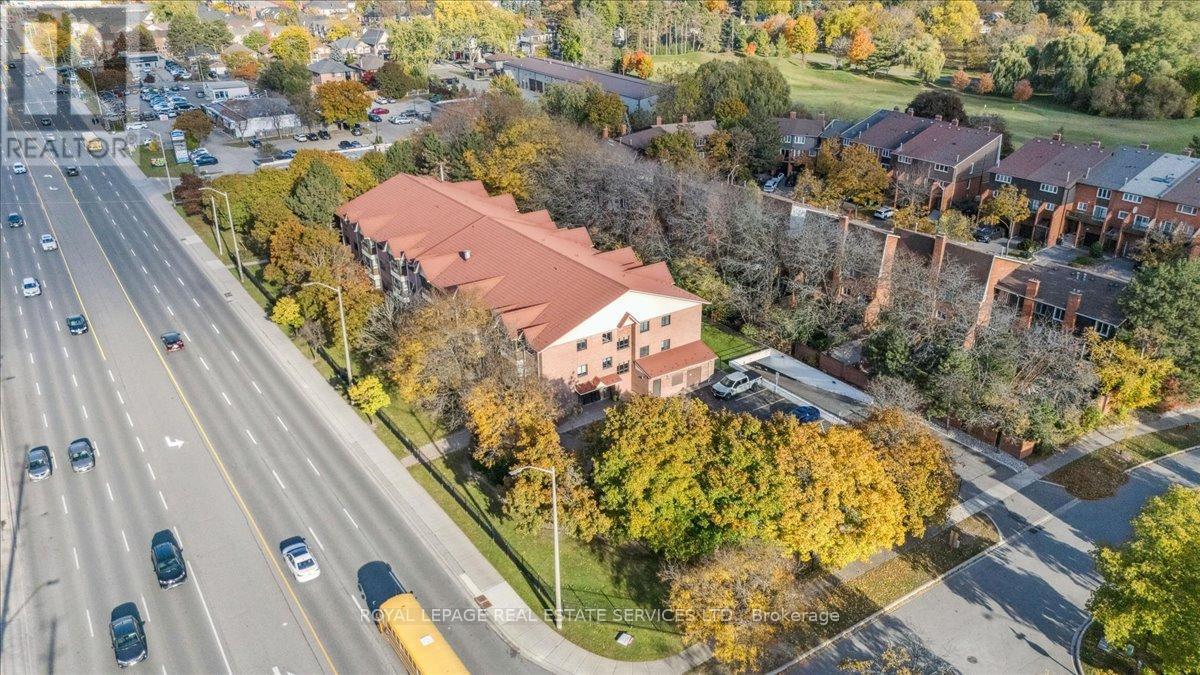 212 - 1275 Cornerbrook Place, Mississauga, ON - Outdoor With View