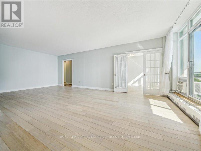 708 - 5250 Lakeshore Road, Burlington, ON - Indoor Photo Showing Other Room