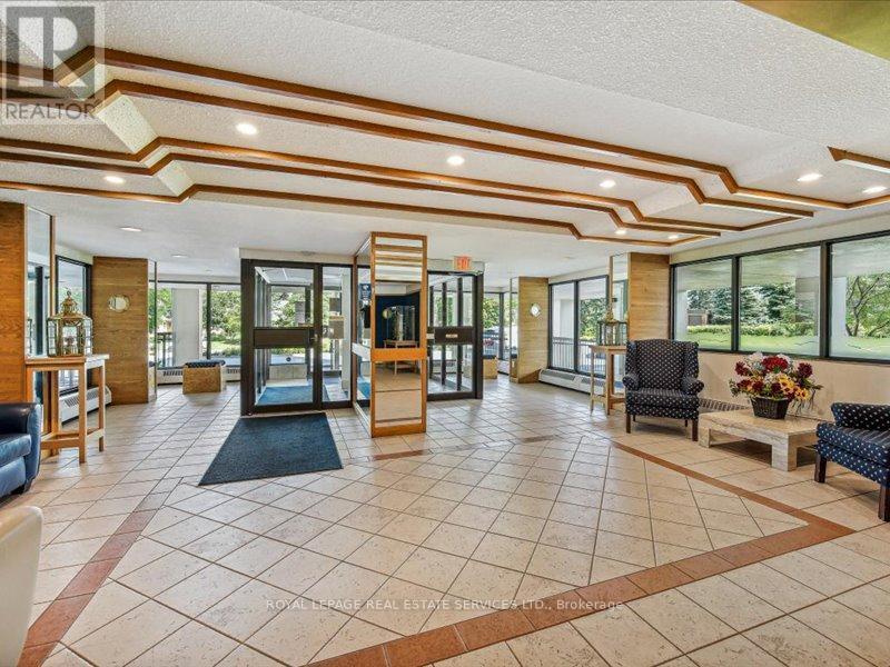 708 - 5250 Lakeshore Road, Burlington, ON - Indoor Photo Showing Other Room