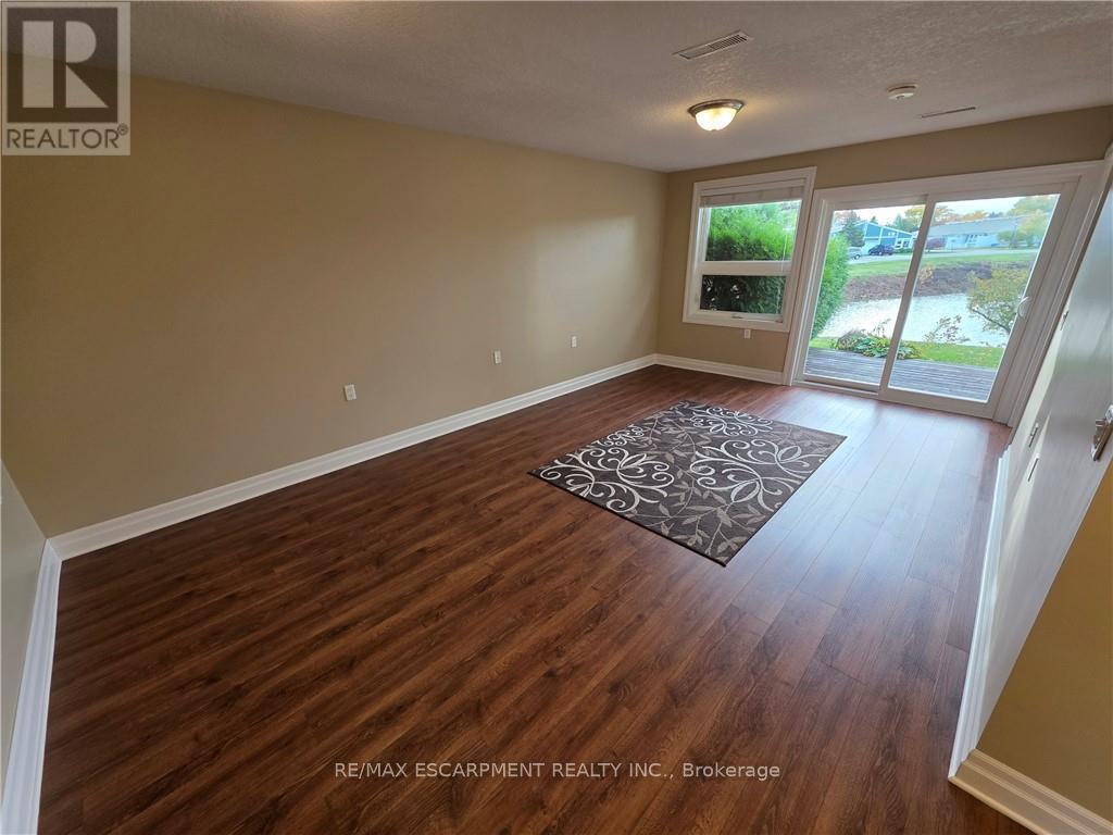 5 Jaczenko Terrace, Hamilton, ON - Indoor Photo Showing Other Room