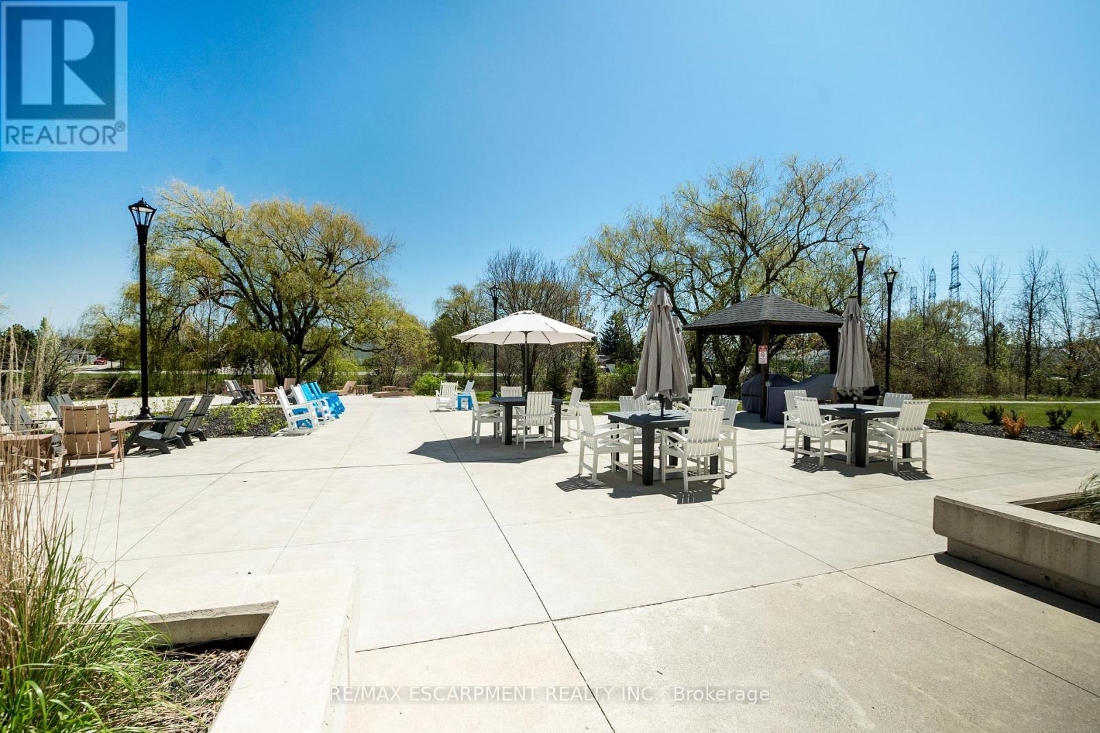 5 Jaczenko Terrace, Hamilton, ON - Outdoor