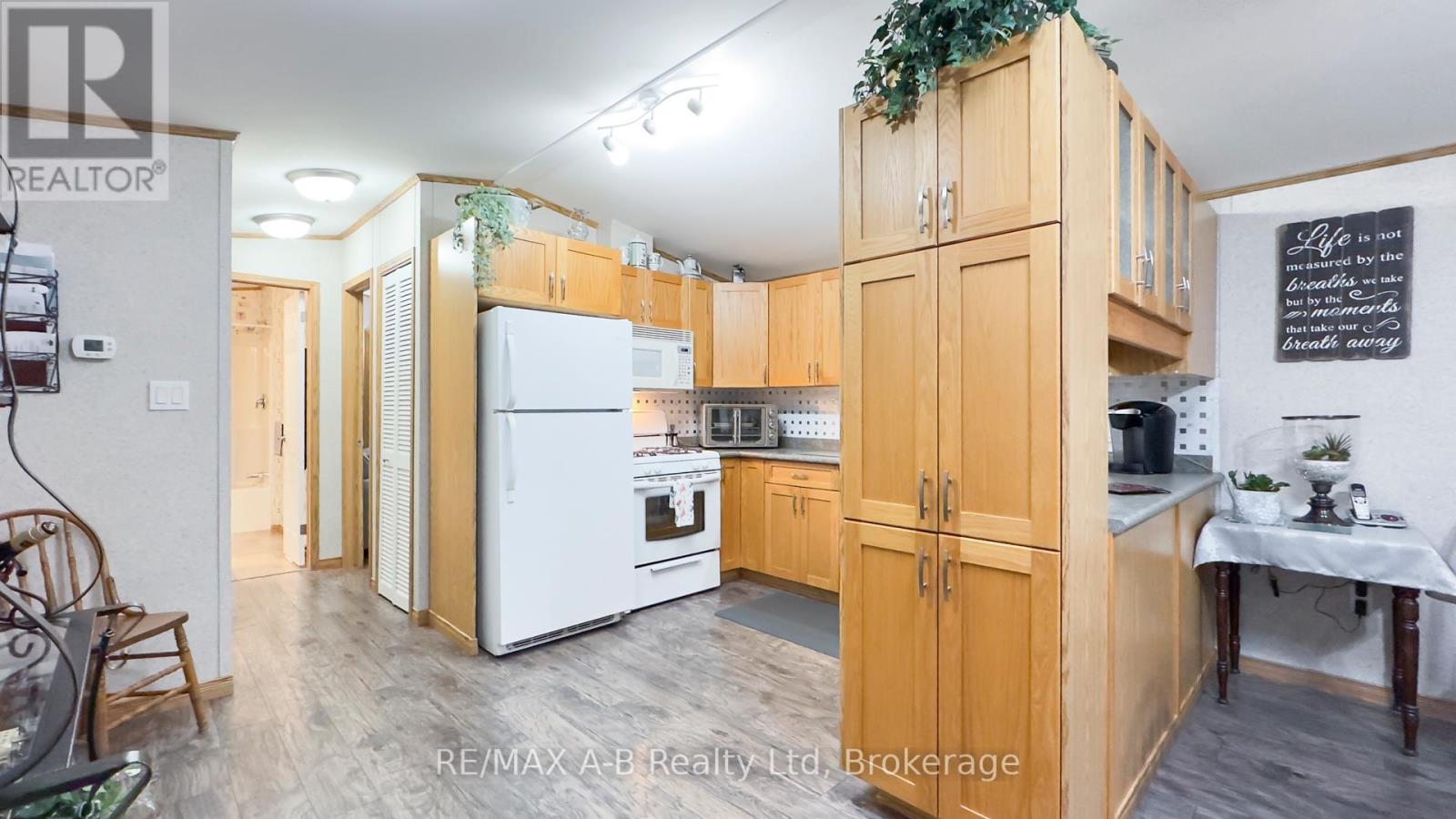 967 - 316489 31St Line, Zorra, ON - Indoor Photo Showing Kitchen
