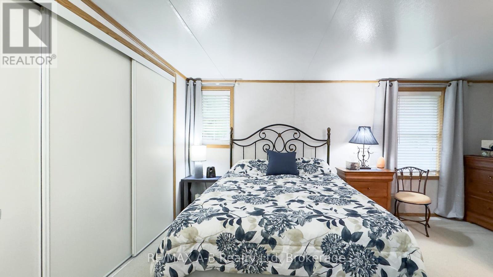 967 - 316489 31St Line, Zorra, ON - Indoor Photo Showing Bedroom