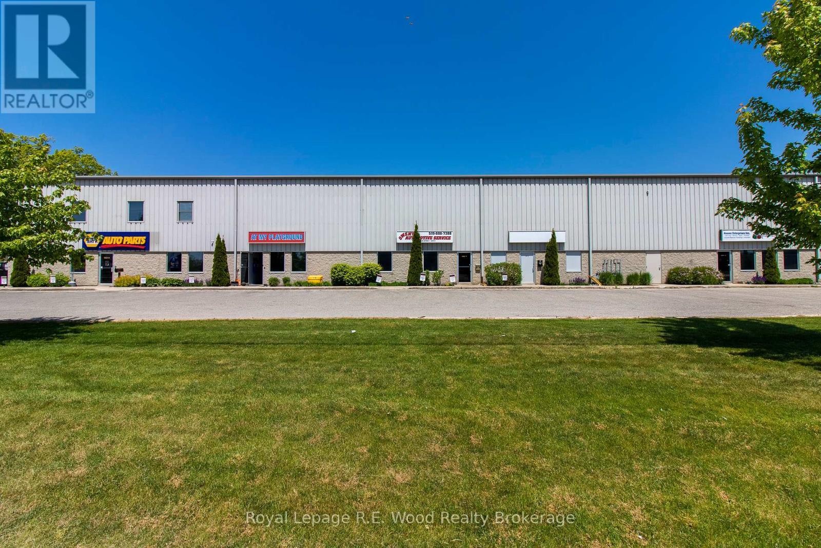 102 Spruce Street, Tillsonburg, ON