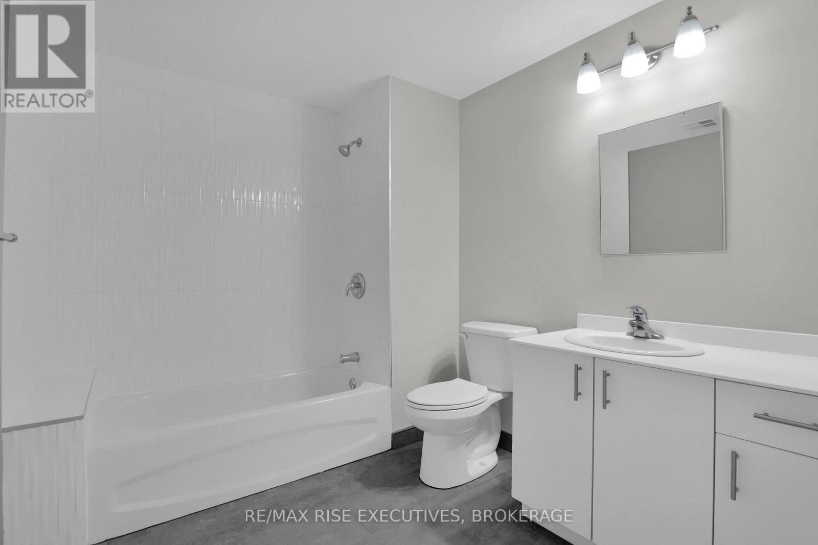 305 - 1080 Terra Verde Way, Kingston (City Northwest), ON