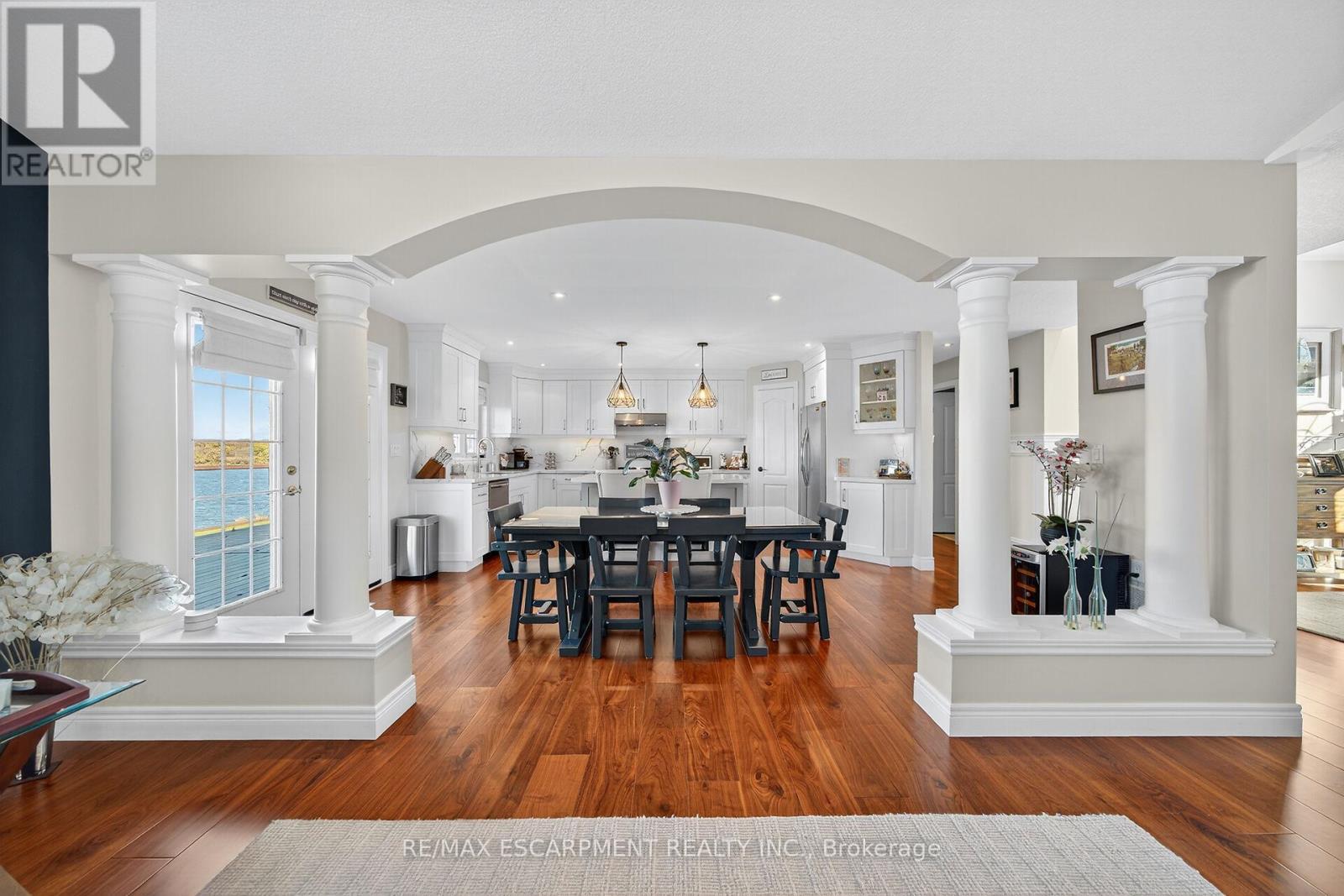 1140 River Road, Haldimand, ON - Indoor Photo Showing Dining Room