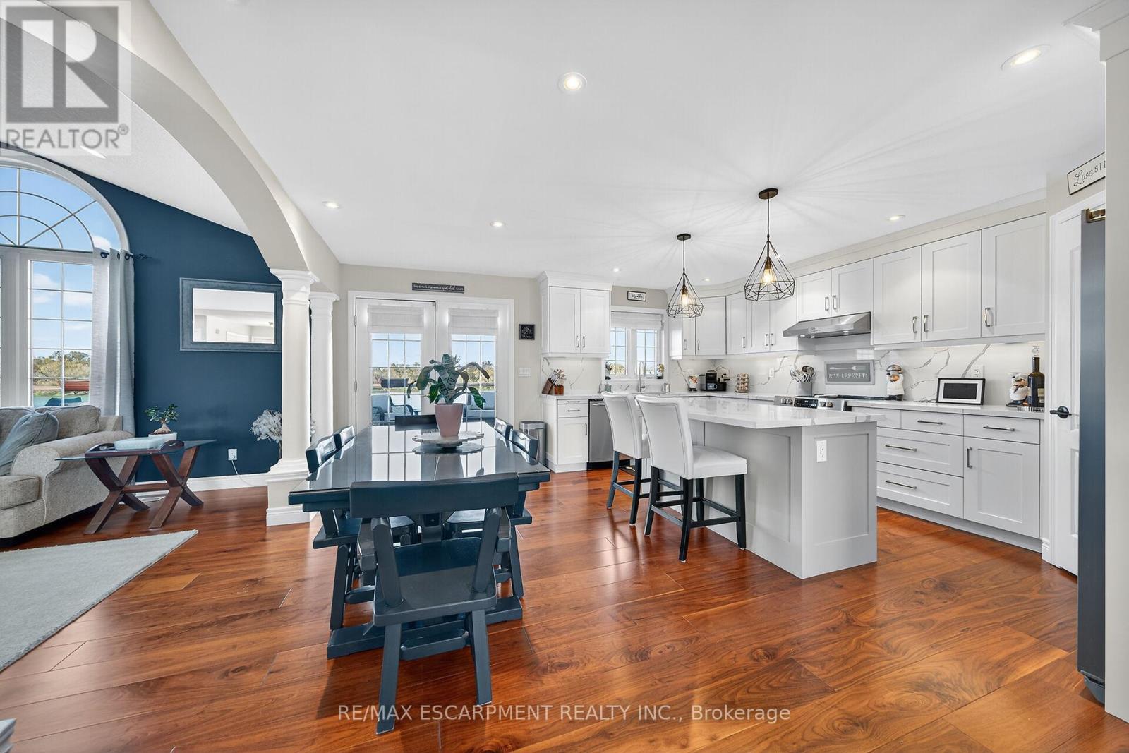 1140 River Road, Haldimand, ON - Indoor