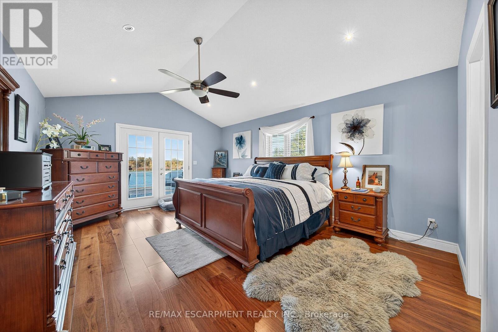 1140 River Road, Haldimand, ON - Indoor Photo Showing Bedroom