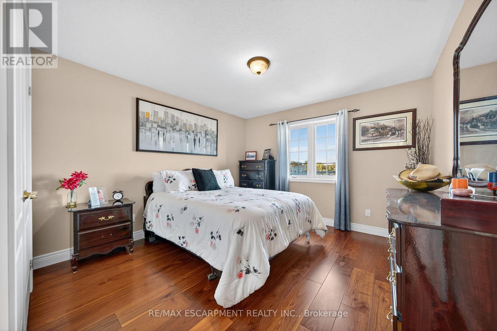 1140 River Road, Haldimand, ON - Indoor Photo Showing Bedroom