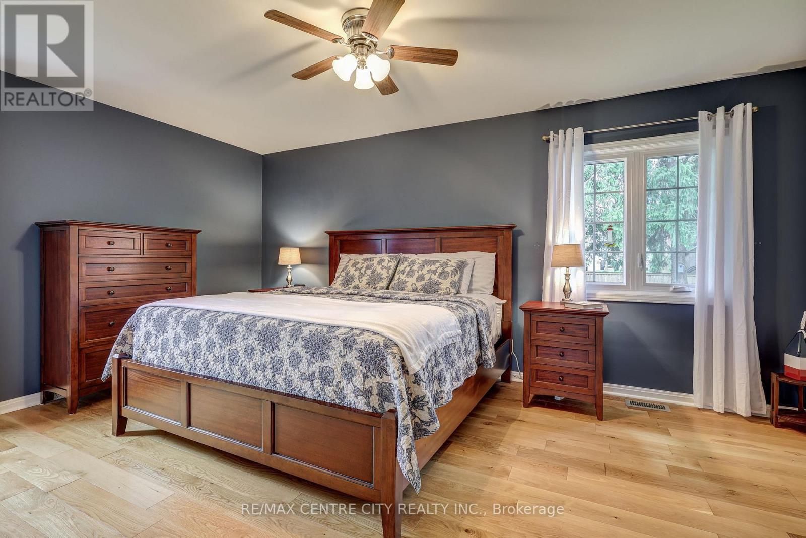 9255 West Street, Bayham (Straffordville), ON - Indoor Photo Showing Bedroom