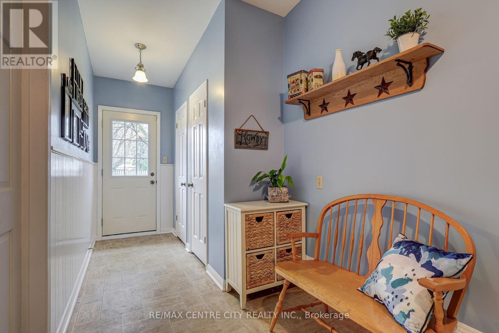 9255 West Street, Bayham (Straffordville), ON - Indoor