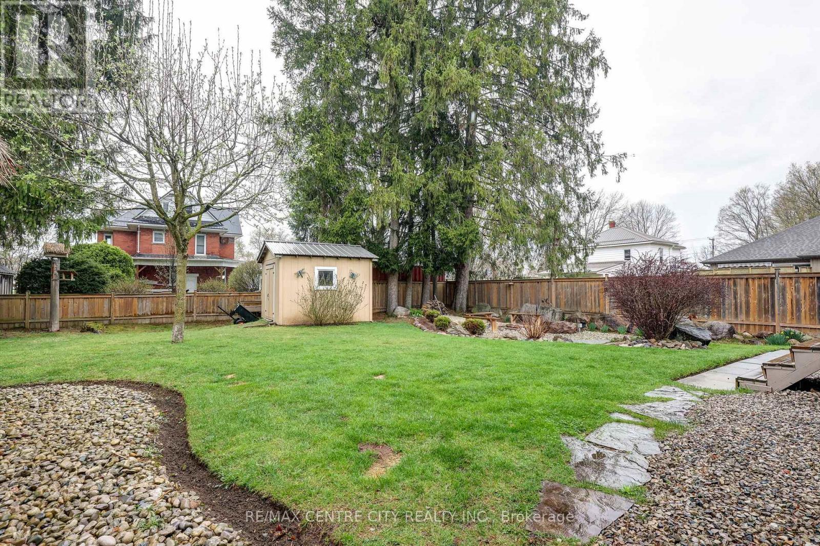 9255 West Street, Bayham (Straffordville), ON - Outdoor With Backyard