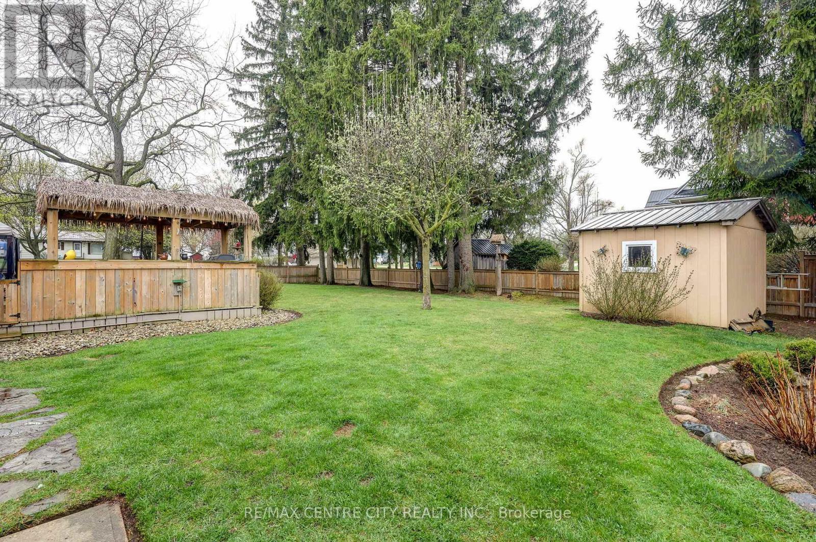 9255 West Street, Bayham (Straffordville), ON - Outdoor With Backyard