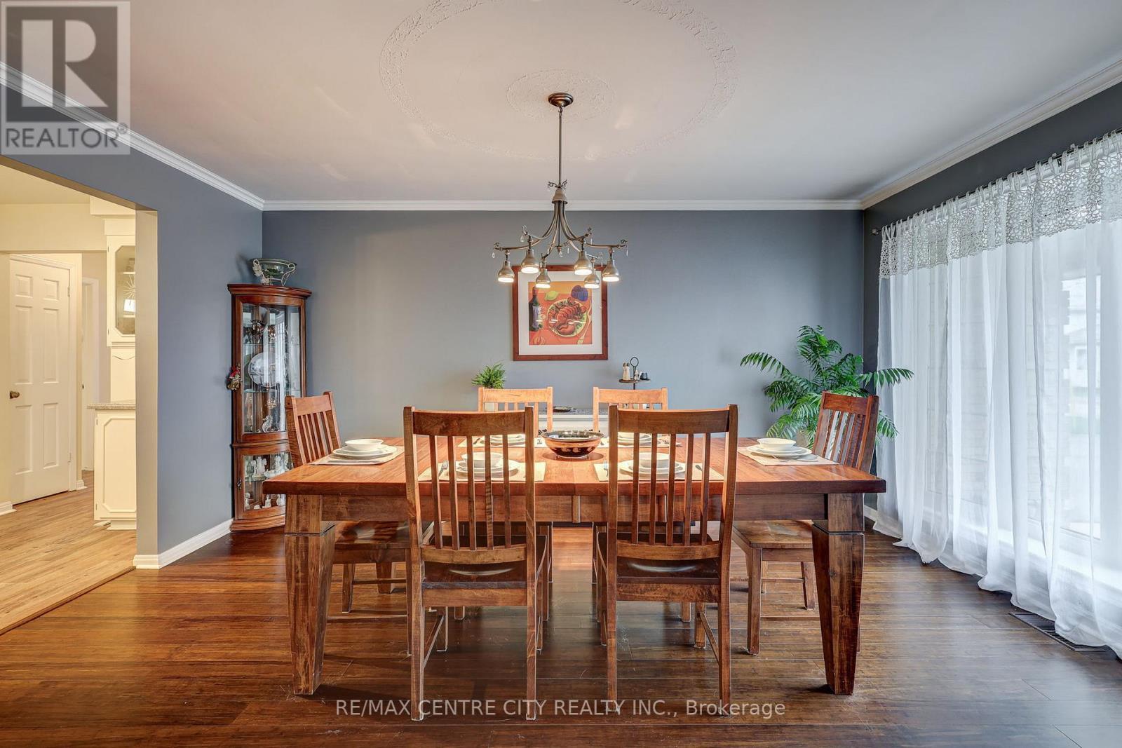 9255 West Street, Bayham (Straffordville), ON - Indoor Photo Showing Dining Room