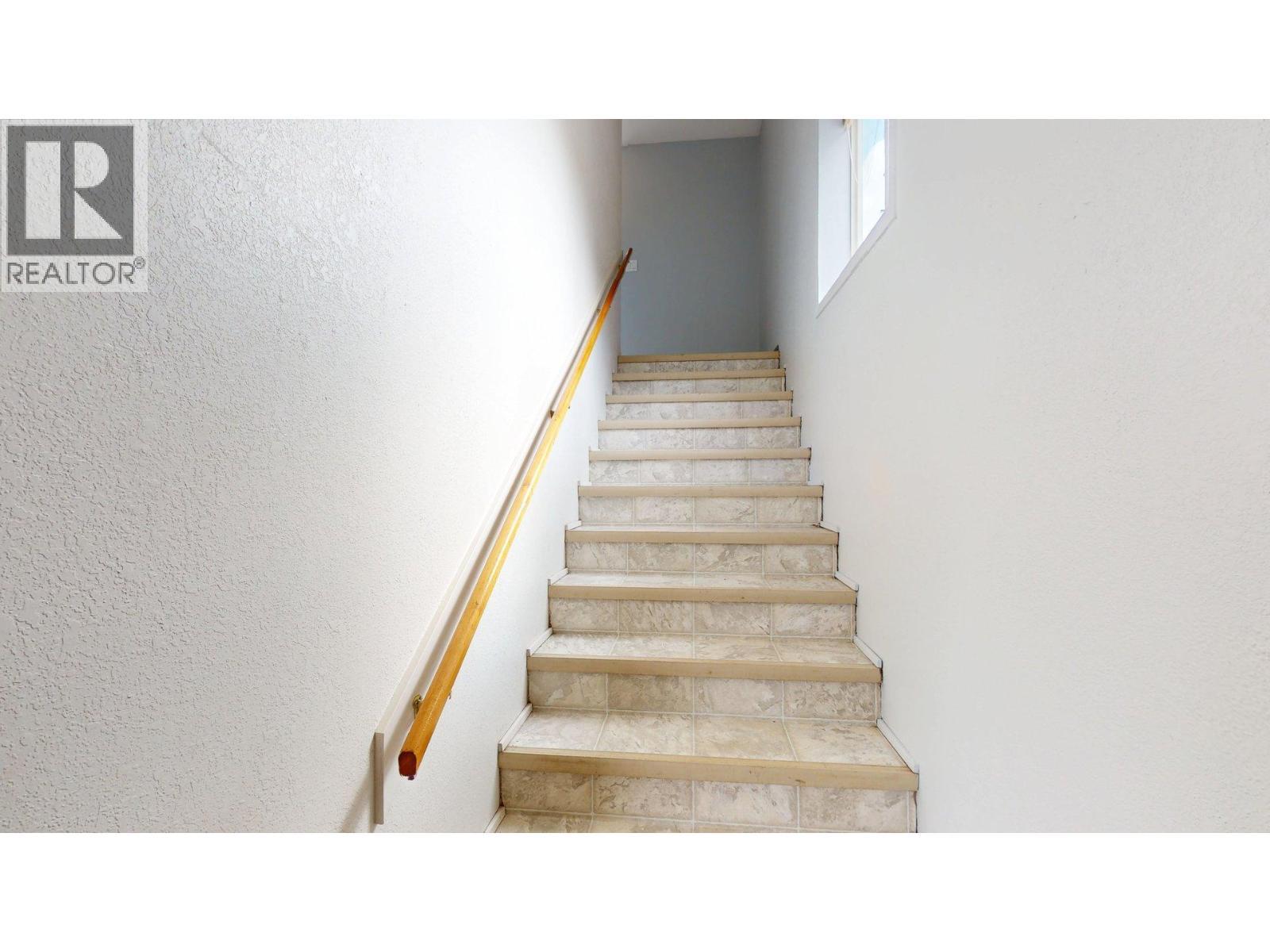 7 Inkaneep Road, Elkford, BC