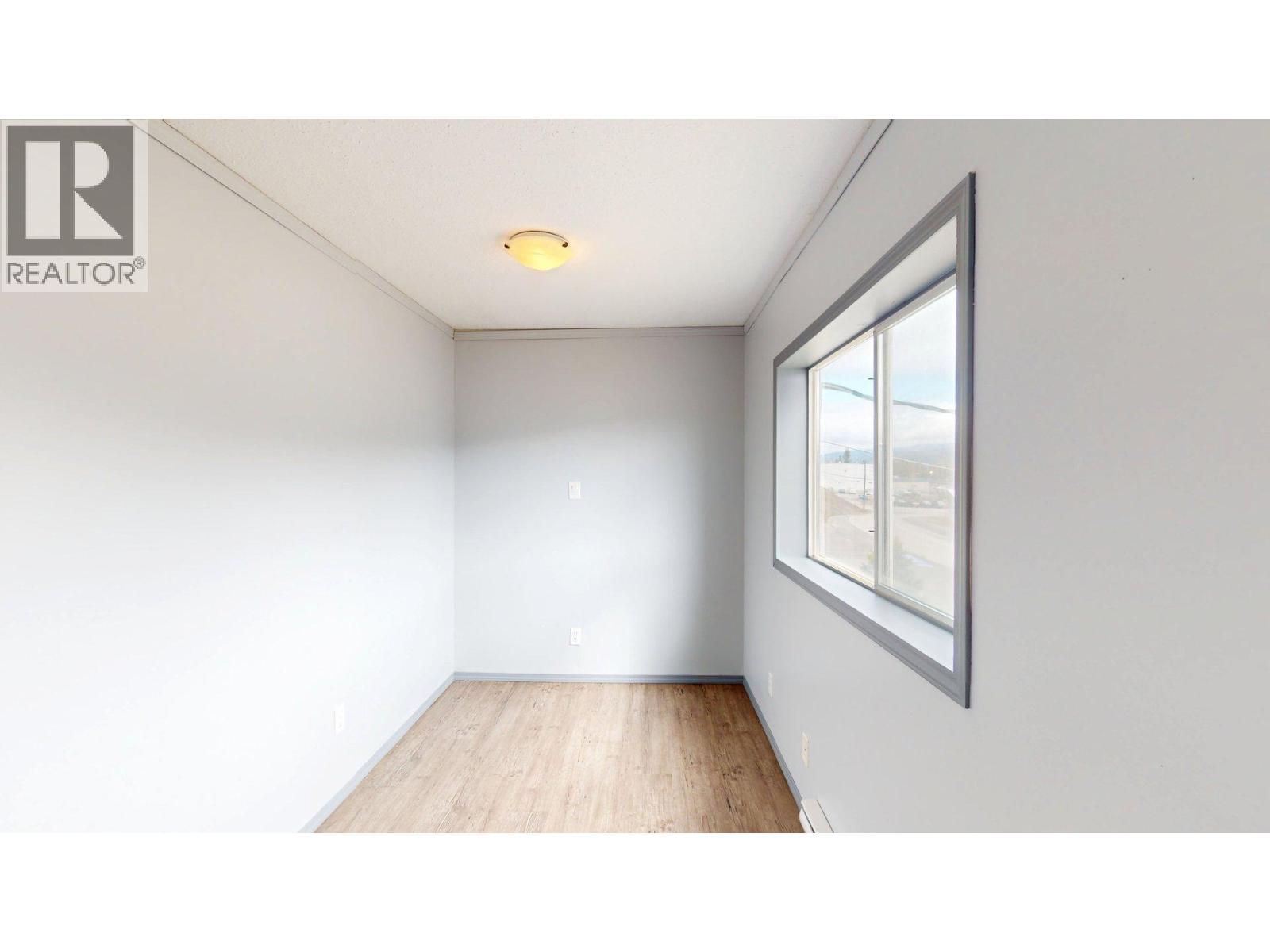 7 Inkaneep Road, Elkford, BC