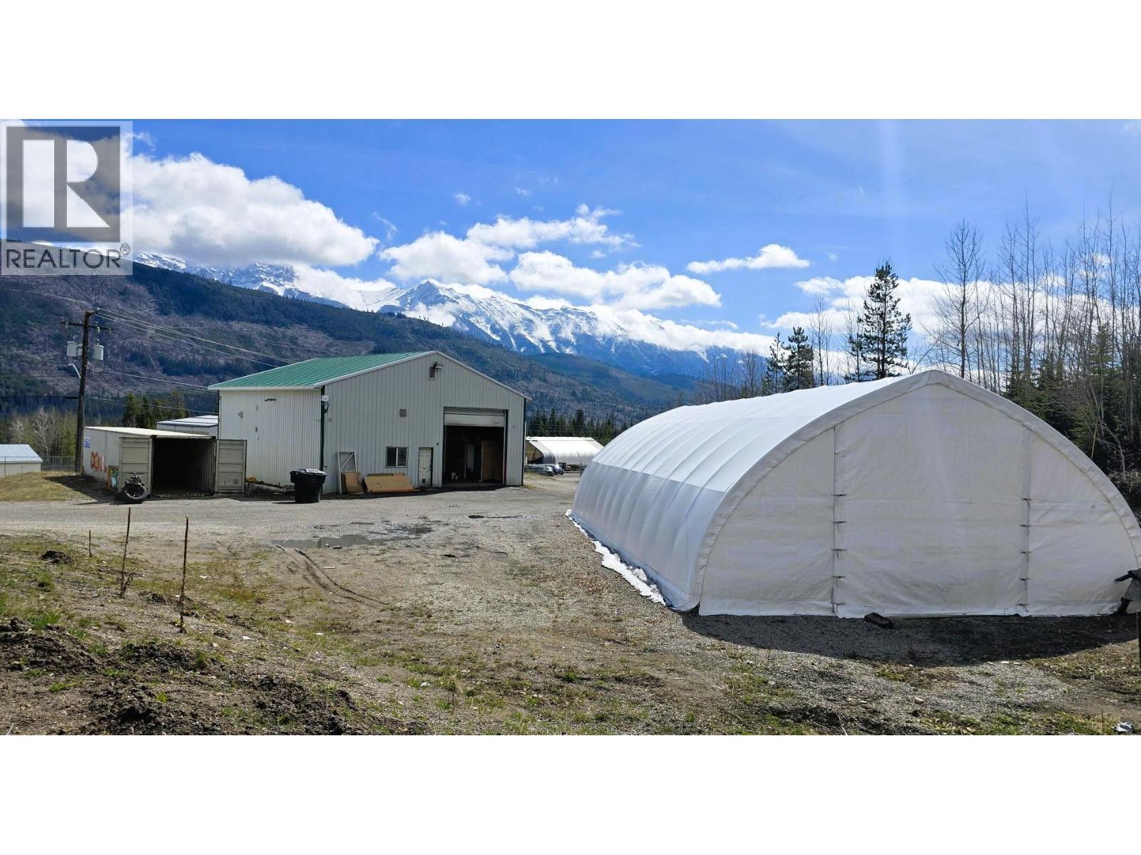 7 Inkaneep Road, Elkford, BC